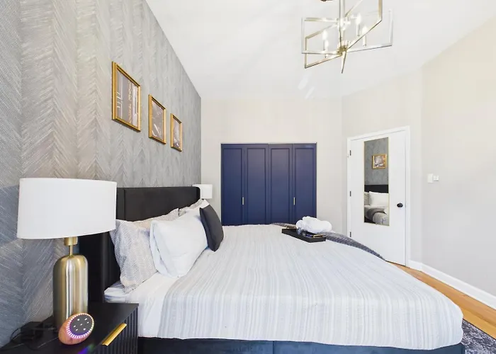 Luxury Wrigley Getaway 2br Parking Chicago